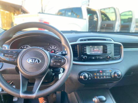 2018 Kia Sorento for sale at Express Auto Financing in Phoenix AZ