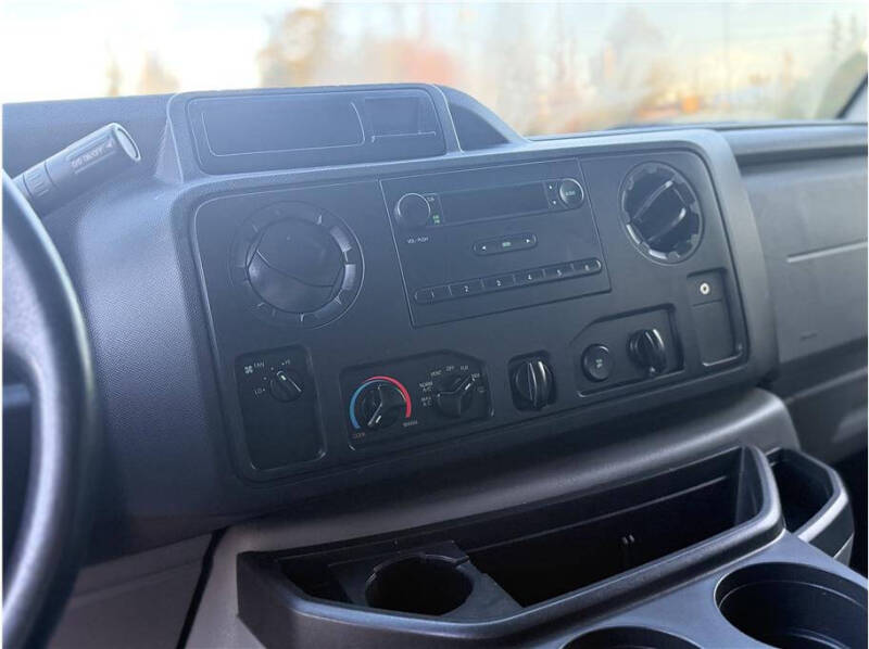 2014 Ford E-Series E-150