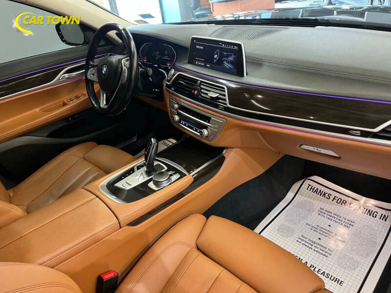 2021 BMW 7 Series 740i xDrive