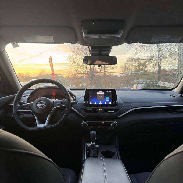 2025 Nissan Altima 2.5 SV