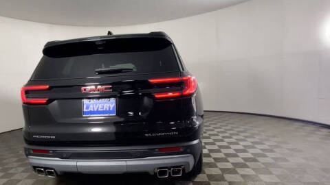 2026 GMC Acadia Elevation