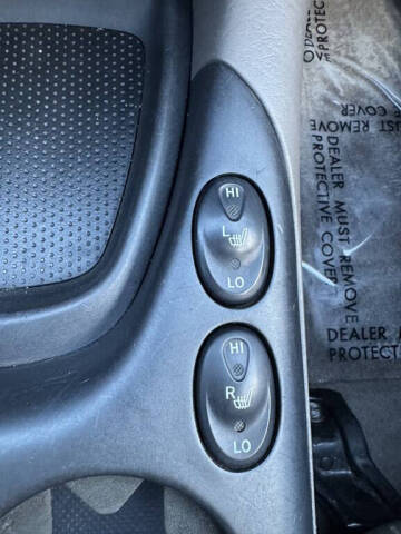 2005 Toyota Sequoia SR5