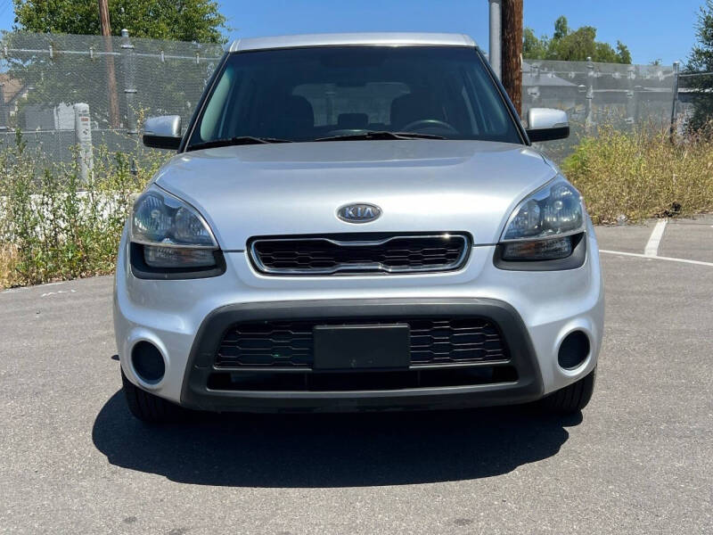 2012 Kia Soul +