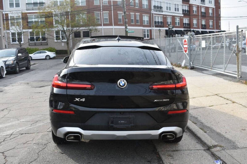 2024 BMW X4 xDrive30i