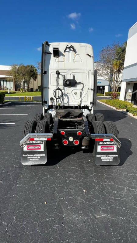 2018 Freightliner Cascadia