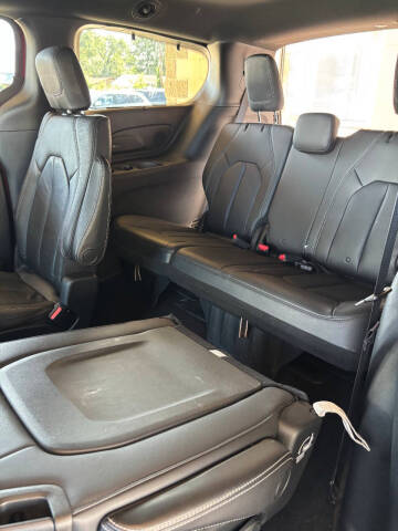 2018 Chrysler Pacifica Touring L Plus