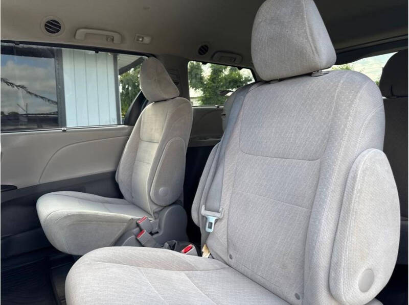 2016 Toyota Sienna