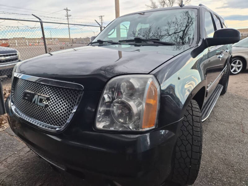 2011 GMC Yukon XL Denali's photo