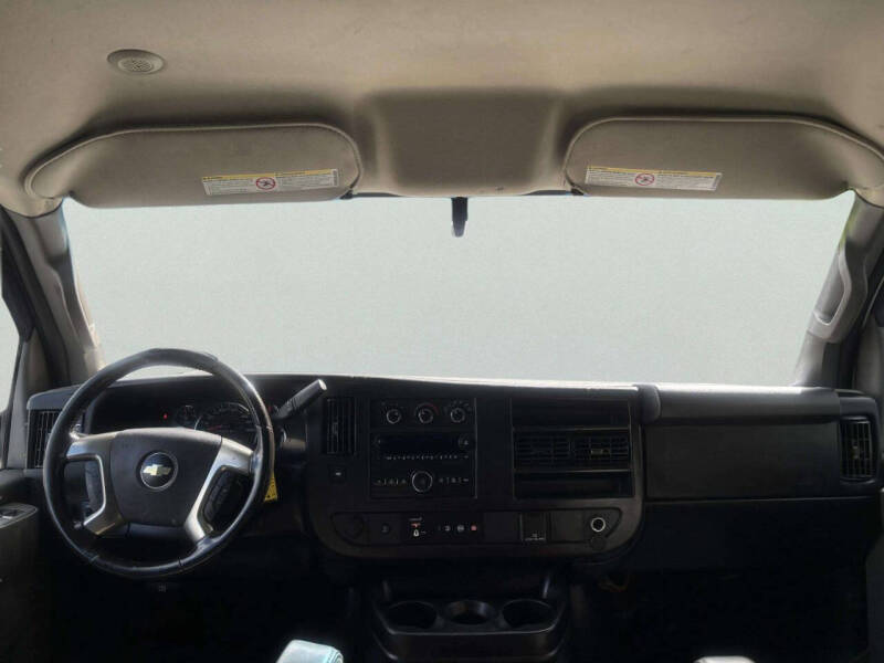2017 Chevrolet Express 2500