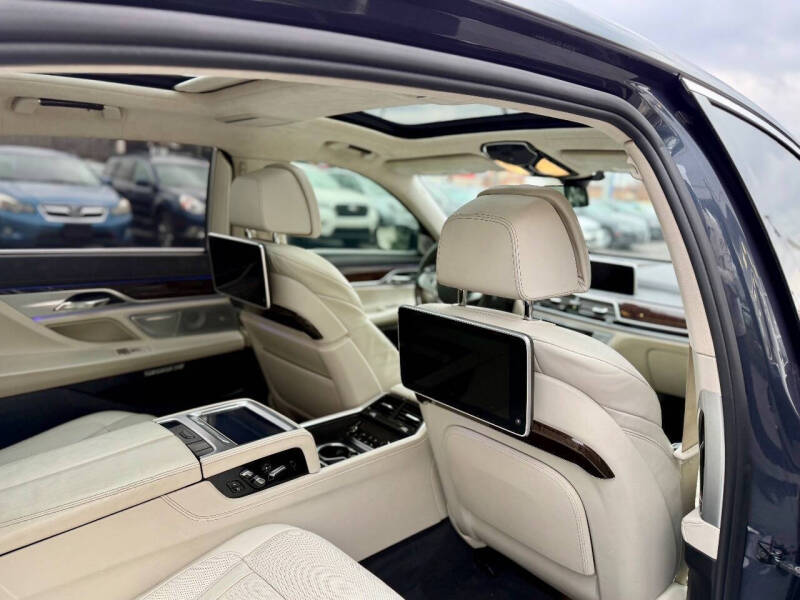 2016 BMW 7 Series 750i xDrive