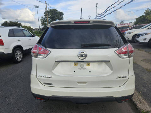 2016 Nissan Rogue SV