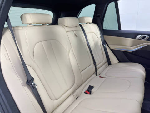 2022 BMW X5 xDrive45e