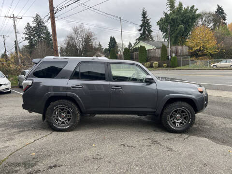 2018 Toyota 4Runner SR5