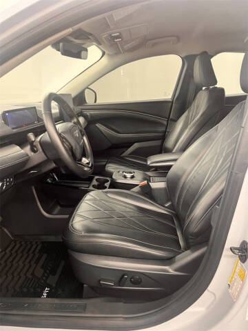 2021 Ford Mustang Mach-E Select