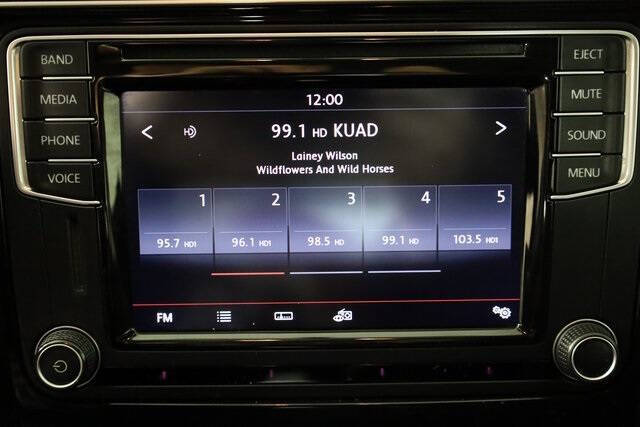 2016 Volkswagen Passat