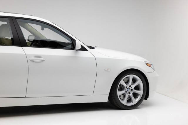 2004 BMW 5 Series 545i