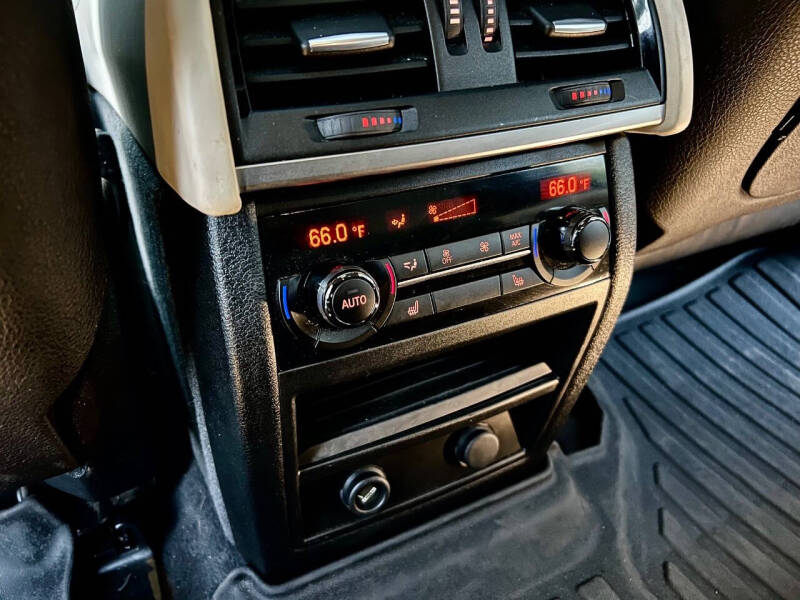 2015 BMW X6 xDrive50i