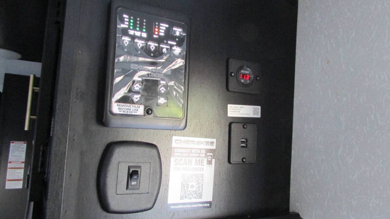 2022 Forest River CHEROKEE 264RL