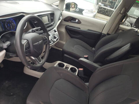 2017 Chrysler Pacifica Touring