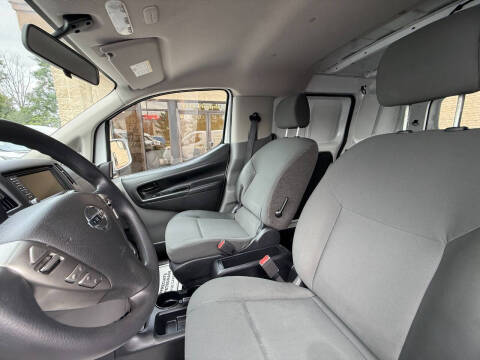2020 Nissan NV200 SV