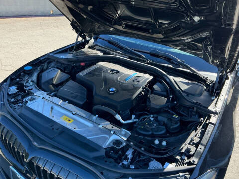 2022 BMW 3 Series 330e