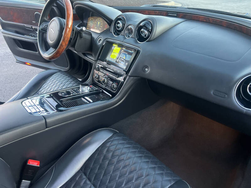 2016 Jaguar XJL Portfolio