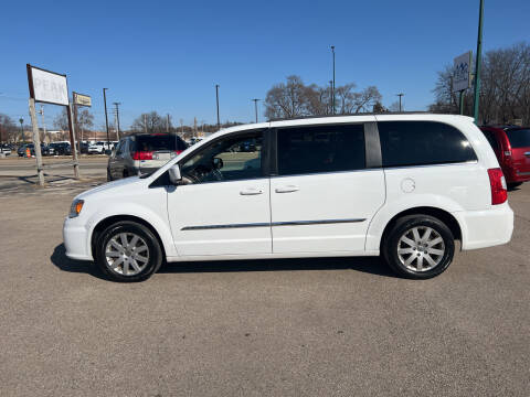 2014 Chrysler Town and Country for sale at Peak Motors in Loves Park IL