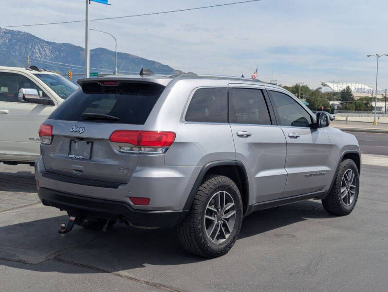 2019 Jeep Grand Cherokee Laredo E