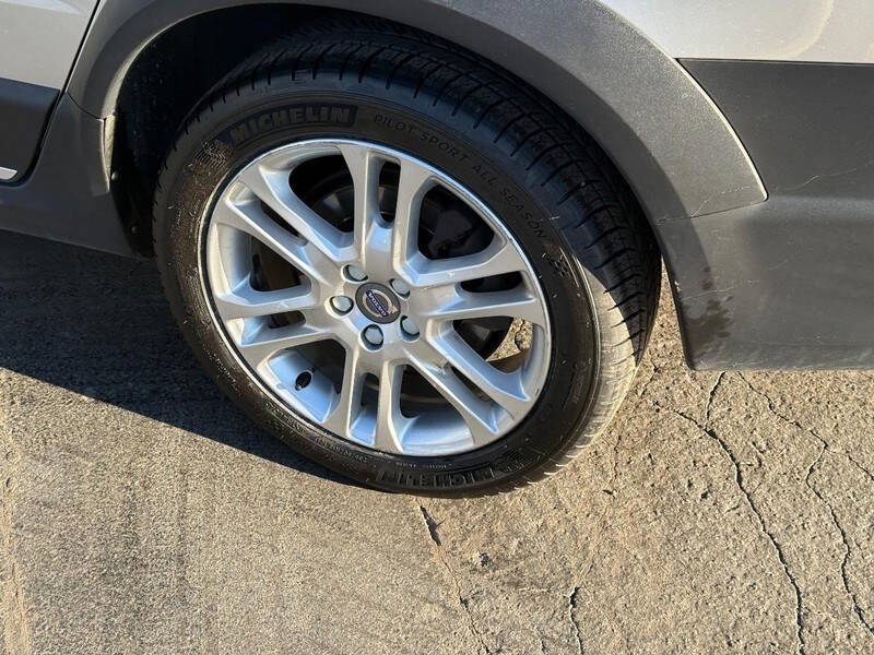 2016 Volvo XC70 T5 Platinum