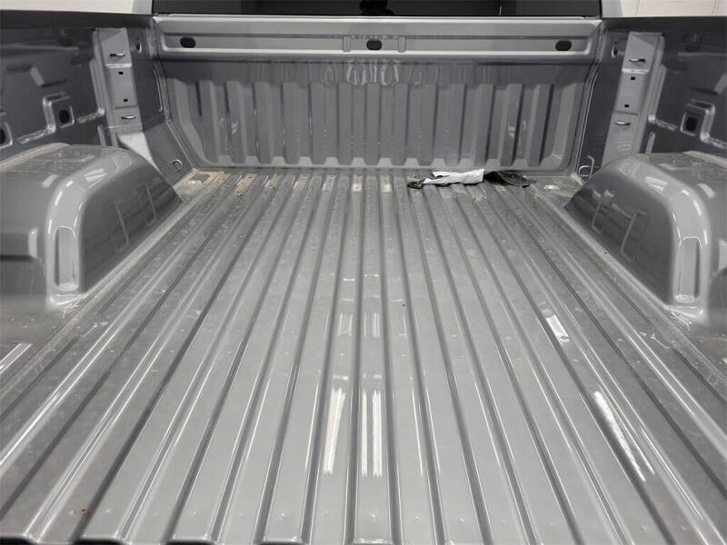 2025 GMC Sierra 1500 Elevation Standard