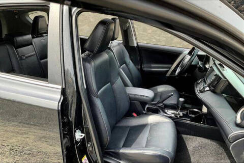 2016 Toyota RAV4 Hybrid Limited