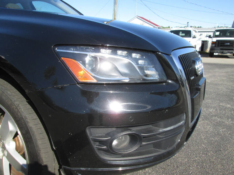 2010 Audi Q5 Premium photo 2