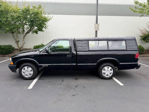 2001 Chevrolet S-10 LS