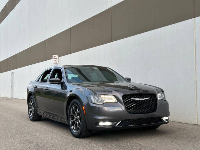 2016 Chrysler 300 for sale at Phoenix Motor Co in Romulus, MI