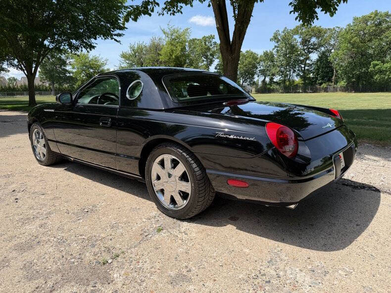 2002 Ford Thunderbird Deluxe