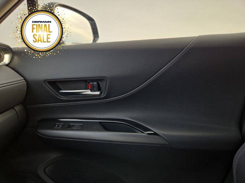 2022 Toyota Venza LE