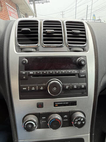 2011 GMC Acadia SLE