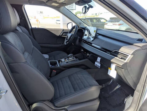 2025 Mitsubishi Outlander PHEV SE