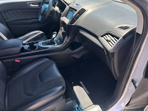 2017 Ford Edge Sport