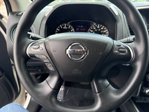 2018 Nissan Pathfinder S