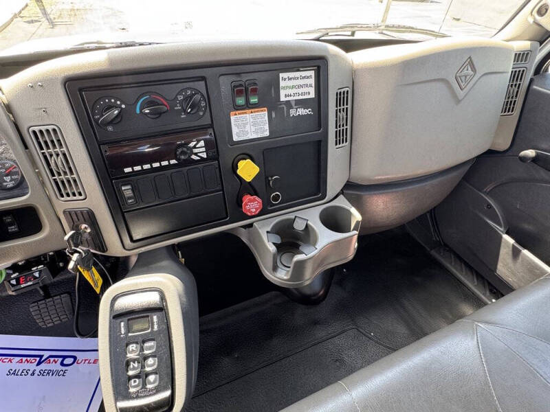 2017 International DuraStar 4300