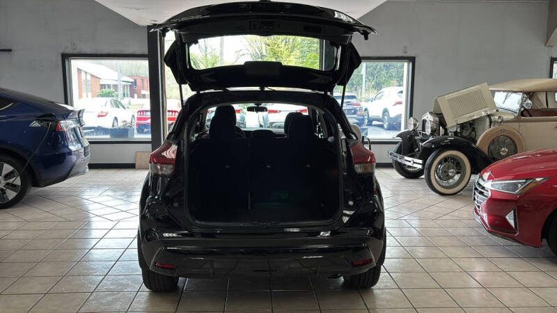 2022 Nissan Kicks SV