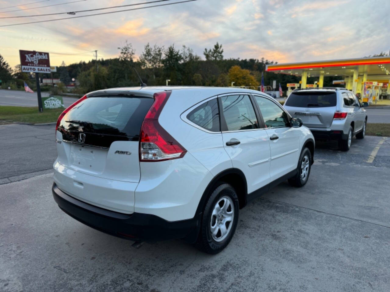 2014 Honda CR-V for sale at Nutfield Petroleum in Londonderry, NH