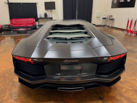 2012 Lamborghini Aventador LP 700-4