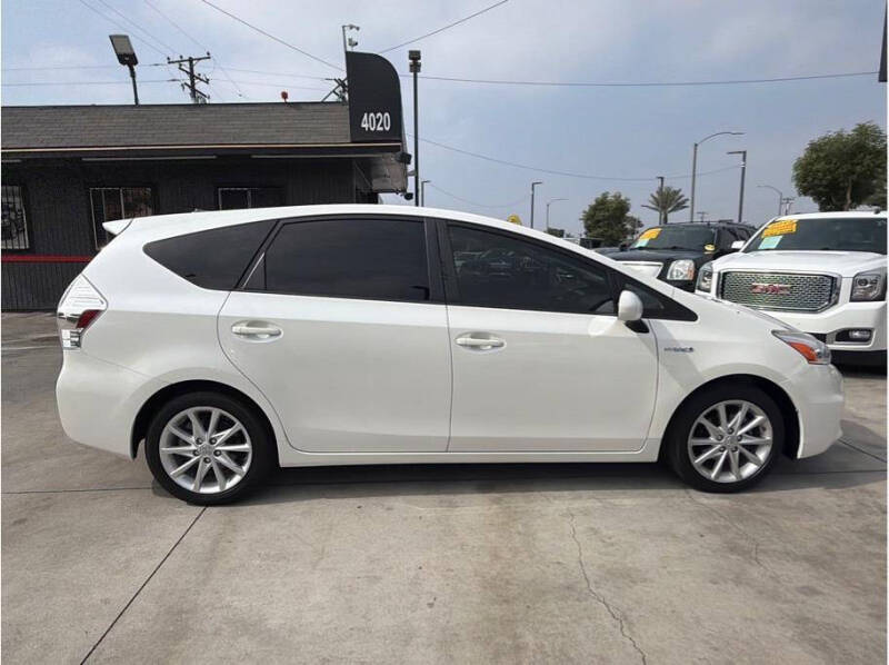 2013 Toyota Prius v