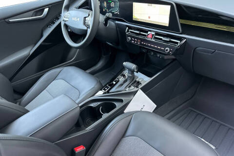 2025 Kia Niro EX