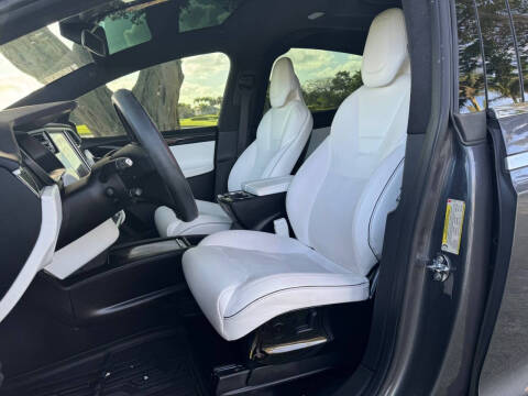 2016 Tesla Model X 90D