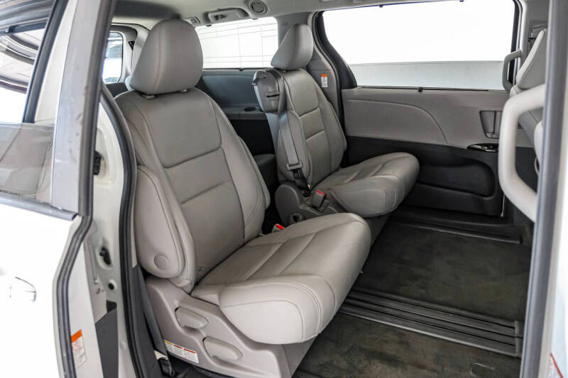 2017 Toyota Sienna