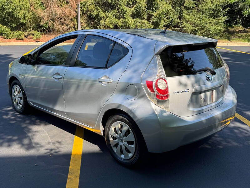 2012 Toyota Prius c Three