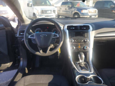 2015 Ford Fusion SE